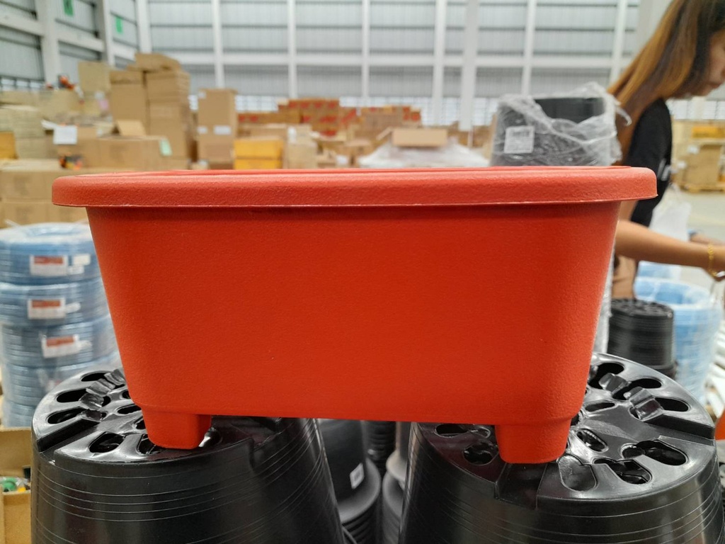 -กระถางต้นไม้ รางยาว 9" PVC สีน้ำตาล